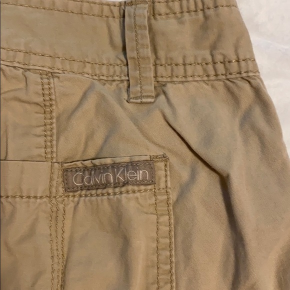 Calvin Klein Jeans Khaki Capris - Sz 6 - Picture 6 of 13